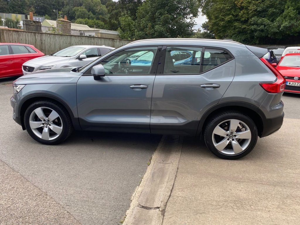 USED 2018 68 VOLVO XC40 2.0 D3 Momentum SUV 5dr Diesel Auto Euro 6 (s/s) (150 ps) 360 CAMERA, NAVIGATION, DAB
