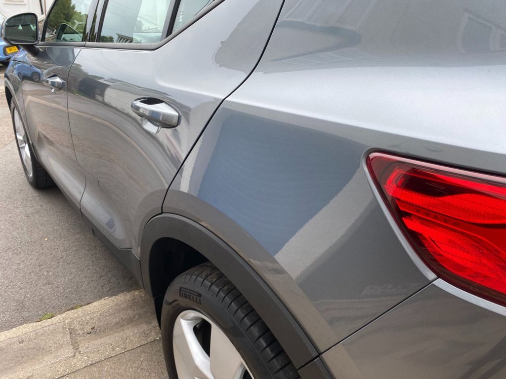 USED 2018 68 VOLVO XC40 2.0 D3 Momentum SUV 5dr Diesel Auto Euro 6 (s/s) (150 ps) 360 CAMERA, NAVIGATION, DAB