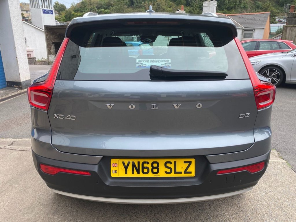 USED 2018 68 VOLVO XC40 2.0 D3 Momentum SUV 5dr Diesel Auto Euro 6 (s/s) (150 ps) 360 CAMERA, NAVIGATION, DAB