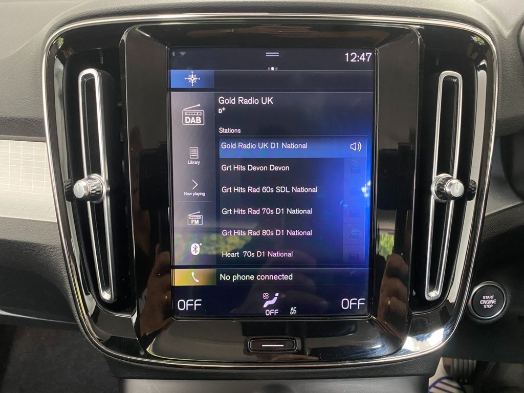 USED 2018 68 VOLVO XC40 2.0 D3 Momentum SUV 5dr Diesel Auto Euro 6 (s/s) (150 ps) 360 CAMERA, NAVIGATION, DAB