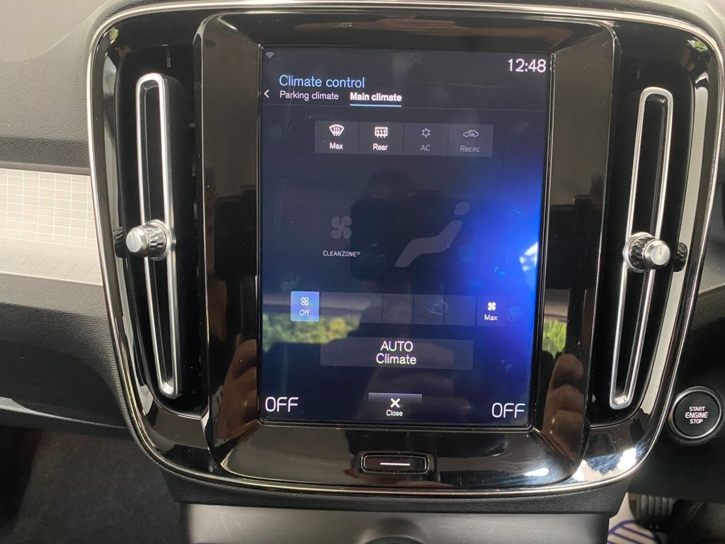 USED 2018 68 VOLVO XC40 2.0 D3 Momentum SUV 5dr Diesel Auto Euro 6 (s/s) (150 ps) 360 CAMERA, NAVIGATION, DAB