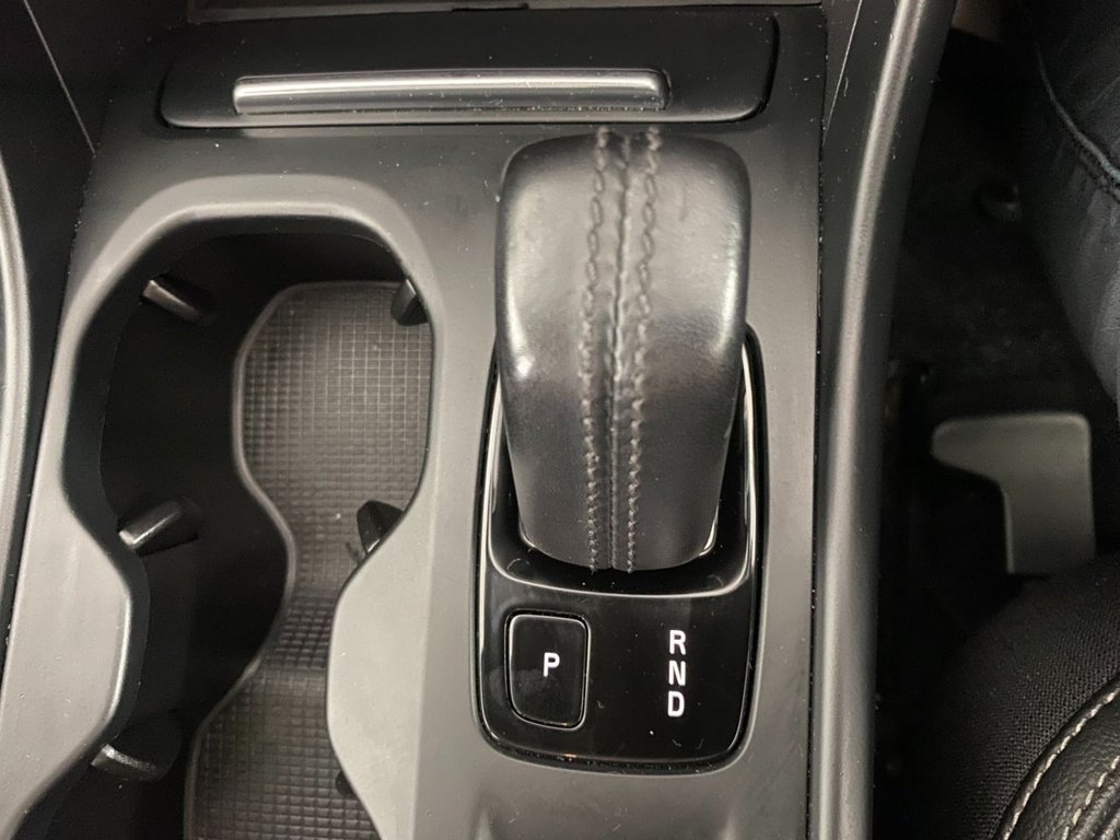 USED 2018 68 VOLVO XC40 2.0 D3 Momentum SUV 5dr Diesel Auto Euro 6 (s/s) (150 ps) 360 CAMERA, NAVIGATION, DAB
