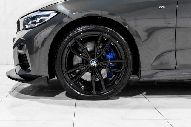 2021 BMW 3 Series - Photo 8