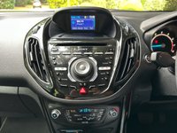 USED 2013 63 FORD B-MAX 1.6 Titanium MPV 5dr Petrol Powershift Euro 5 (105 ps) 