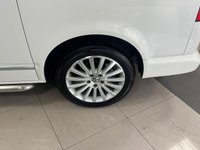 USED 2011 61 VOLKSWAGEN CARAVELLE 2.0 BiTDI Executive MPV 5dr Diesel DSG Euro 5 (180 ps) WHEEL CHAIR ACCESIBLE + NO VAT + 6 SEATS