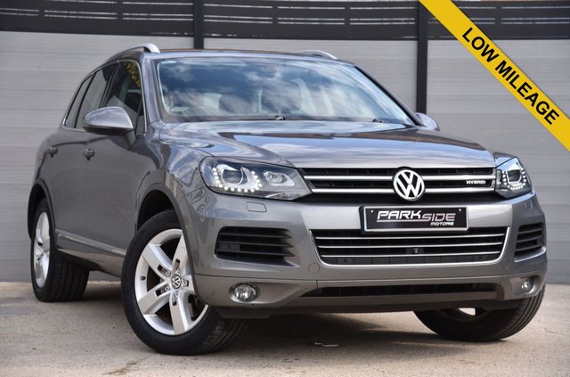 2013 TOUAREG 3.0H TSI V6 HYBRID SUV 5DR PETROL HYBRID TIPTRONIC 4WD EURO 5... photo