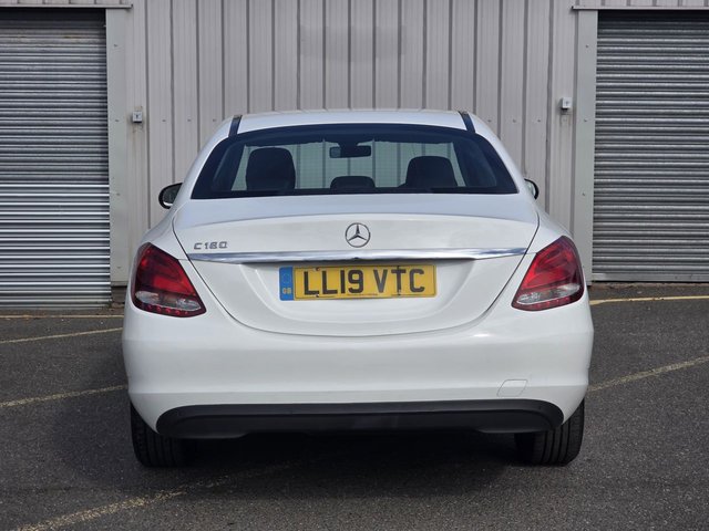 2019 Mercedes-Benz C-CLASS - Photo 4