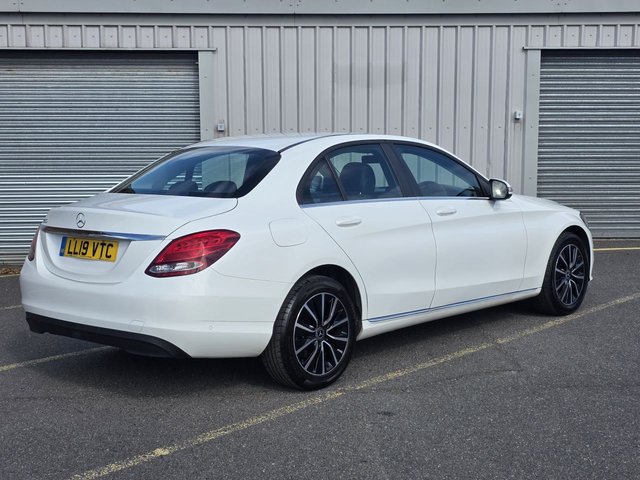 2019 Mercedes-Benz C-CLASS - Photo 5