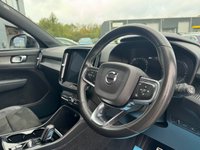 USED 2020 70 VOLVO XC40 1.5h T5 Twin Engine Recharge 10.7kWh R-Design Pro SUV 5dr Petrol Plug-in Hybrid Auto Euro 6 (s/s) (262 ps) 68K*FULL SERVICE HISTORY*NAV