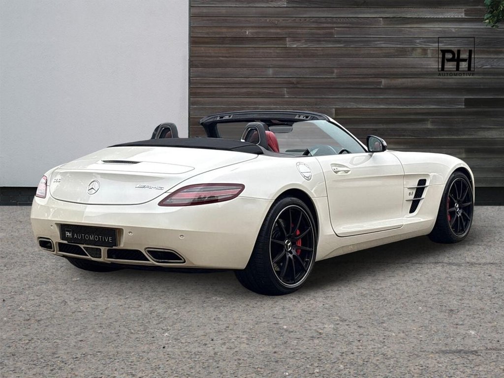 USED 2011 10 MERCEDES-BENZ SLS 6.2 63 V8 AMG Roadster 2dr Petrol SpdS DCT Euro 5 (571 ps) CARBON|DESIGNO PAINT & LEATHER