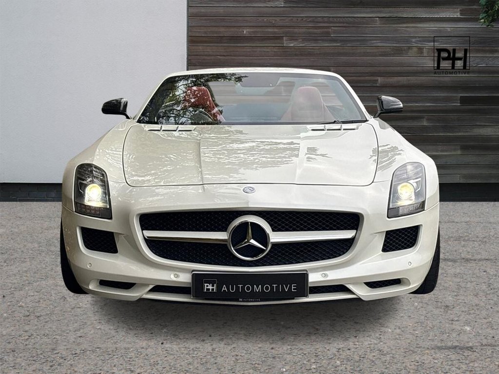 USED 2011 10 MERCEDES-BENZ SLS 6.2 63 V8 AMG Roadster 2dr Petrol SpdS DCT Euro 5 (571 ps) CARBON|DESIGNO PAINT & LEATHER