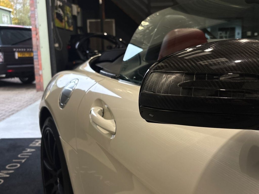 USED 2011 10 MERCEDES-BENZ SLS 6.2 63 V8 AMG Roadster 2dr Petrol SpdS DCT Euro 5 (571 ps) CARBON|DESIGNO PAINT & LEATHER
