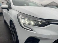 USED 2022 22 RENAULT CLIO 1.0 TCe Iconic Edition Hatchback 5dr Petrol Manual Euro 6 (s/s) (90 ps) A STUNNING ADDITION TO OUR FORECOURT+FINISHED IN MASSIVELY POPULAR WHITE PAINT+LOVELY LOW MILEAGE+JUST 1 OWNER FROM NEW+SERVICE HISTORY+SATELLITE NAVIGATION+PARK ASSIST+CLIMATE CONTROL+ALLOY WHEELS+CALL NOW TO SPEAK WITH ONE OF OUR EXPERIENCED SALES ADVISORS+DONT MISS OUT+READY TO DRIVE AWAY TODAY!!!!!!!!!!!!!!!!!!!!!!!!!!!!!!!!!!!!!!