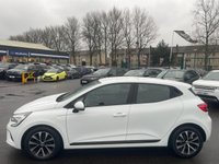 USED 2022 22 RENAULT CLIO 1.0 TCe Iconic Edition Hatchback 5dr Petrol Manual Euro 6 (s/s) (90 ps) A STUNNING ADDITION TO OUR FORECOURT+FINISHED IN MASSIVELY POPULAR WHITE PAINT+LOVELY LOW MILEAGE+JUST 1 OWNER FROM NEW+SERVICE HISTORY+SATELLITE NAVIGATION+PARK ASSIST+CLIMATE CONTROL+ALLOY WHEELS+CALL NOW TO SPEAK WITH ONE OF OUR EXPERIENCED SALES ADVISORS+DONT MISS OUT+READY TO DRIVE AWAY TODAY!!!!!!!!!!!!!!!!!!!!!!!!!!!!!!!!!!!!!!