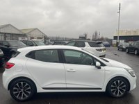 USED 2022 22 RENAULT CLIO 1.0 TCe Iconic Edition Hatchback 5dr Petrol Manual Euro 6 (s/s) (90 ps) A STUNNING ADDITION TO OUR FORECOURT+FINISHED IN MASSIVELY POPULAR WHITE PAINT+LOVELY LOW MILEAGE+JUST 1 OWNER FROM NEW+SERVICE HISTORY+SATELLITE NAVIGATION+PARK ASSIST+CLIMATE CONTROL+ALLOY WHEELS+CALL NOW TO SPEAK WITH ONE OF OUR EXPERIENCED SALES ADVISORS+DONT MISS OUT+READY TO DRIVE AWAY TODAY!!!!!!!!!!!!!!!!!!!!!!!!!!!!!!!!!!!!!!
