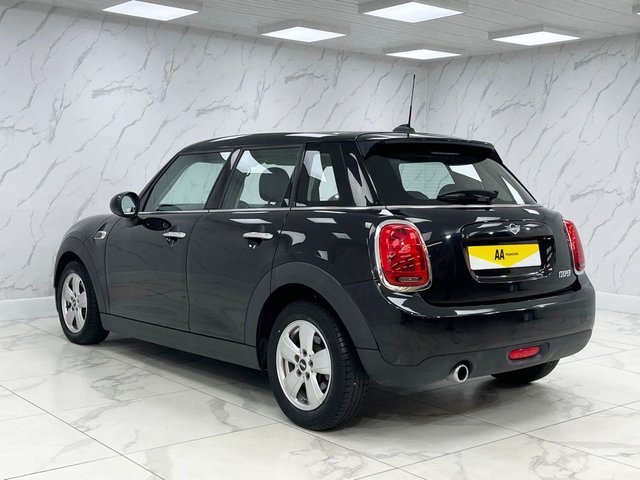 2019 MINI Hatch 1.5L Cooper Classic 5dr - Photo 9