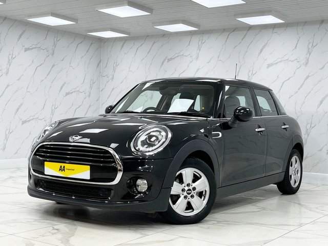 2019 MINI Hatch 1.5L Cooper Classic 5dr - Photo 4
