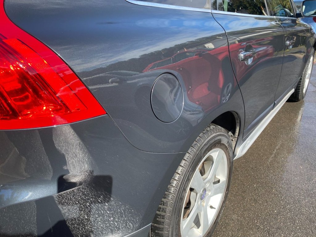 USED 2013 13 VOLVO XC60 2.4 D5 R-Design Nav SUV 5dr Diesel Geartronic AWD Euro 5 (215 ps) DAB SAT NAV WINTER PACK