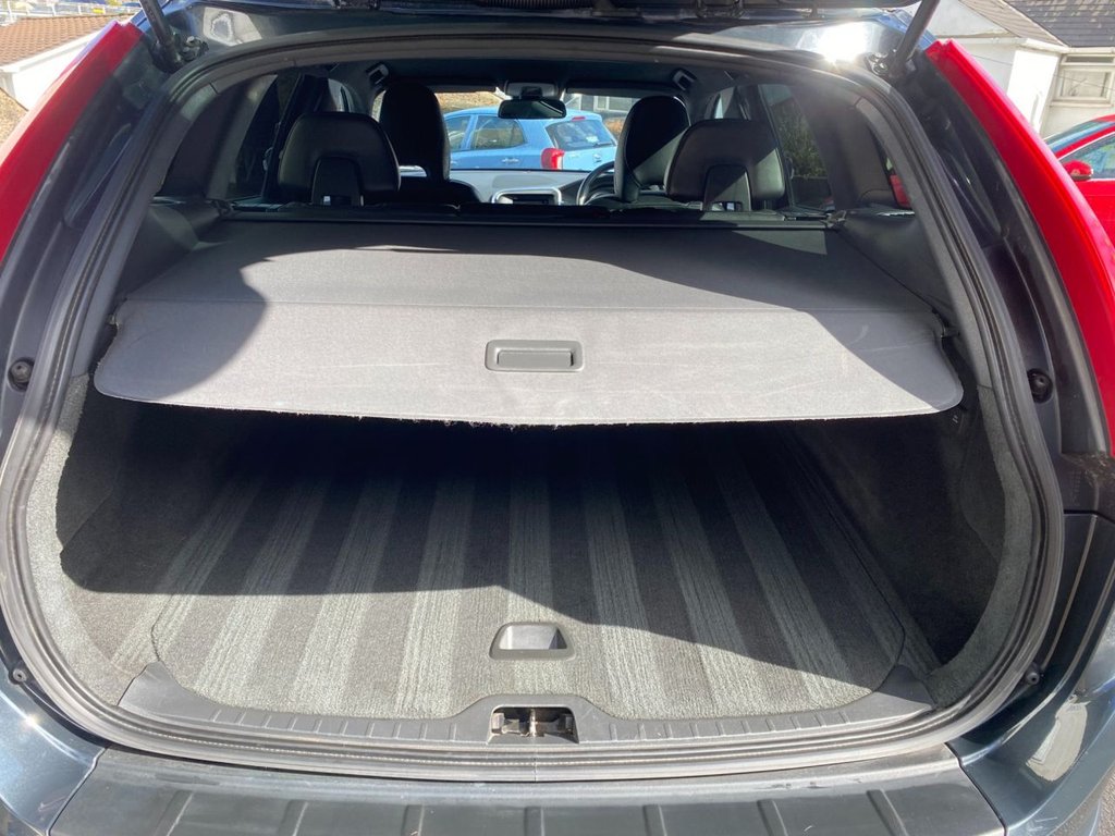 USED 2013 13 VOLVO XC60 2.4 D5 R-Design Nav SUV 5dr Diesel Geartronic AWD Euro 5 (215 ps) DAB SAT NAV WINTER PACK