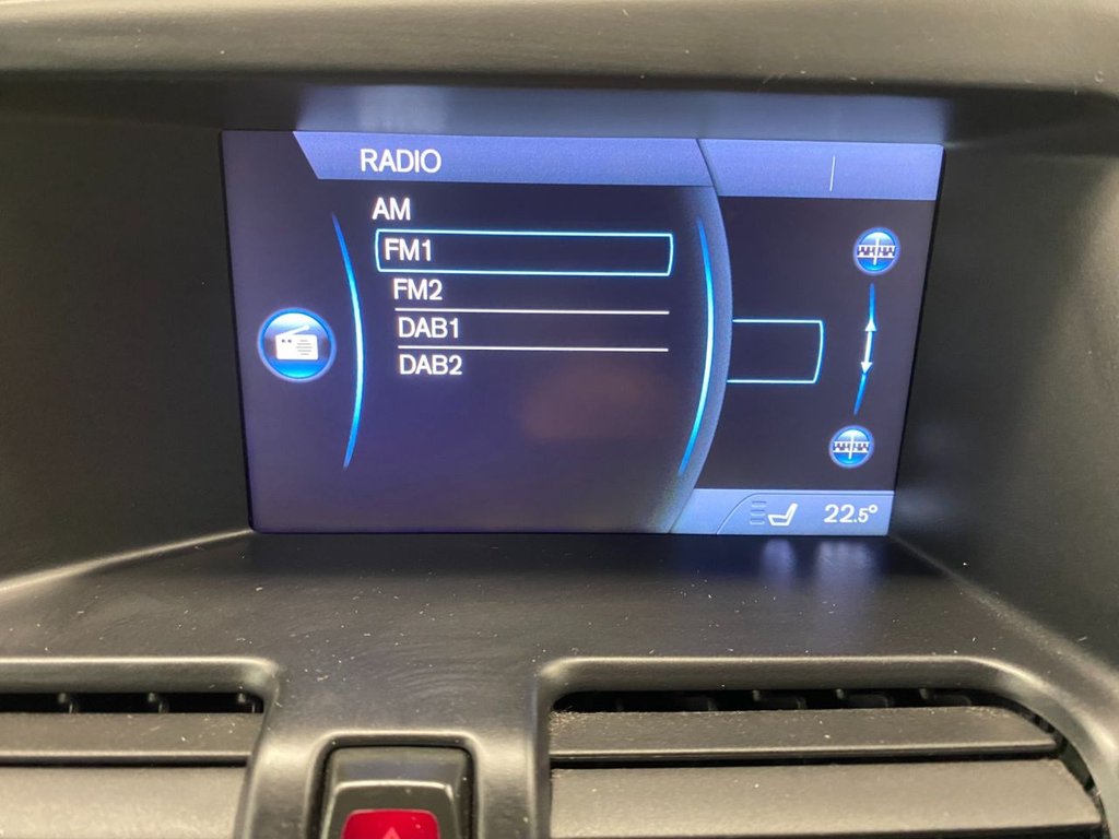 USED 2013 13 VOLVO XC60 2.4 D5 R-Design Nav SUV 5dr Diesel Geartronic AWD Euro 5 (215 ps) DAB SAT NAV WINTER PACK