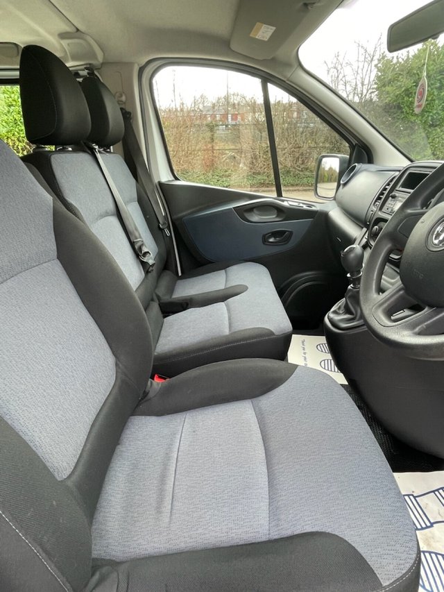 2018 VAUXHALL VIVARO 1.6 CDTi 2900 MINIBUS Double Cab 5dr Diesel Manual L2 H1 Euro 6 (s/s) (9 Seat) (120 ps) - Photo 12