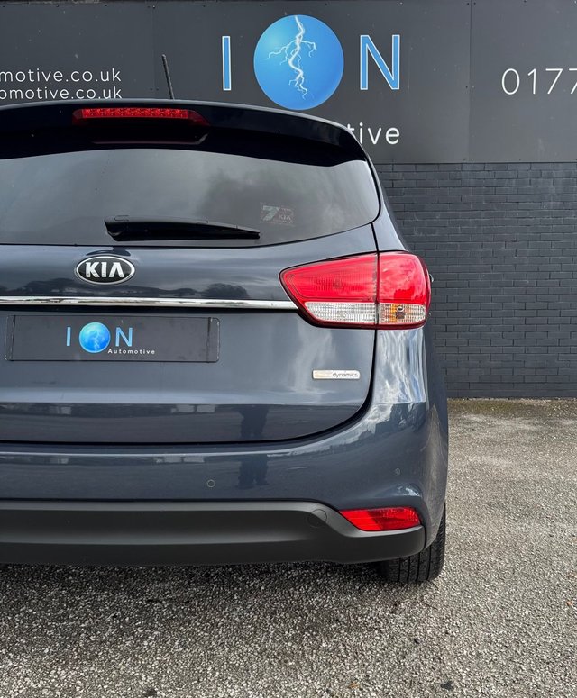 2014 KIA CARENS 1.7 CRDi EcoDynamics 2 *7x Seats* - Photo 5