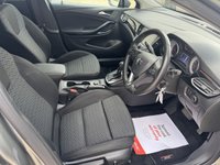 USED 2018 68 VAUXHALL ASTRA 1.6 CDTi BlueInjection SRi Nav Hatchback 5dr Diesel Auto Euro 6 (s/s) (136 ps) 2OWNERS 2KEYS FINANCE FROM 8.9