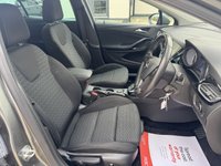 USED 2018 68 VAUXHALL ASTRA 1.6 CDTi BlueInjection SRi Nav Hatchback 5dr Diesel Auto Euro 6 (s/s) (136 ps) 2OWNERS 2KEYS FINANCE FROM 8.9