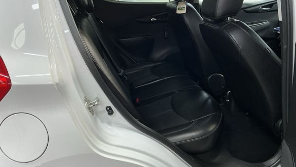 2016 VAUXHALL VIVA - Photo 8