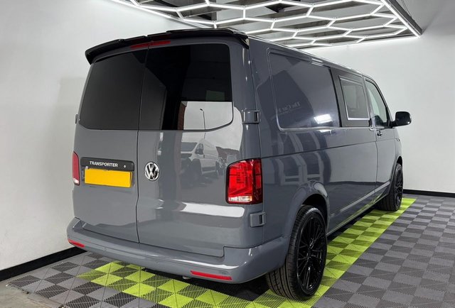 2021 VOLKSWAGEN TRANSPORTER - Photo 2