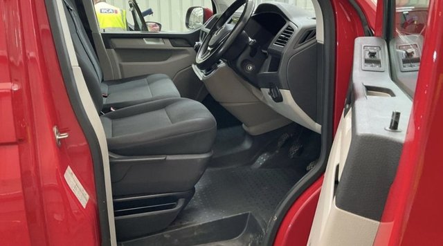 2017 VOLKSWAGEN TRANSPORTER - Photo 3