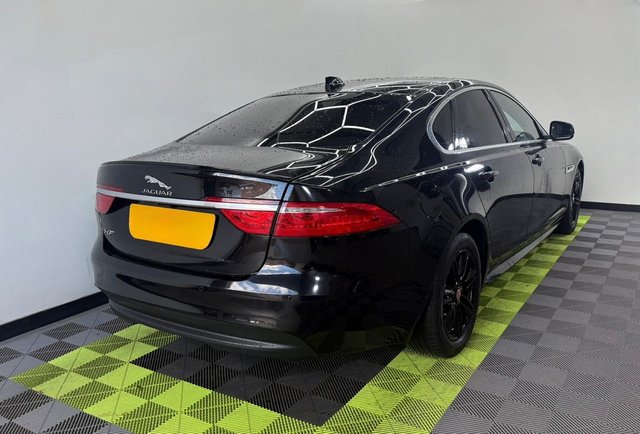 2016 JAGUAR XF - Photo 2