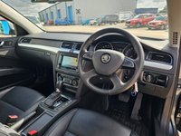 USED 2015 15 SKODA SUPERB 2.0 TDI Elegance Estate 5dr Diesel DSG Euro 5 (s/s) (170 ps) Heated Leather - Satellite Navigation - Park Assist Pack