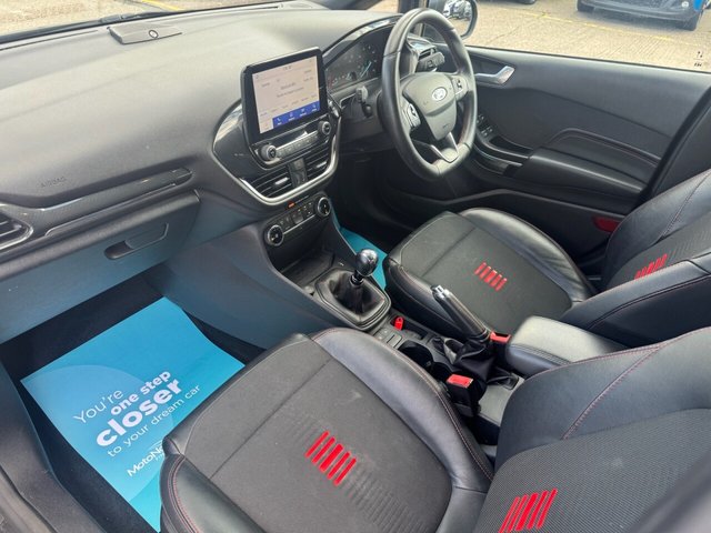 2020 FORD FIESTA - Photo 3