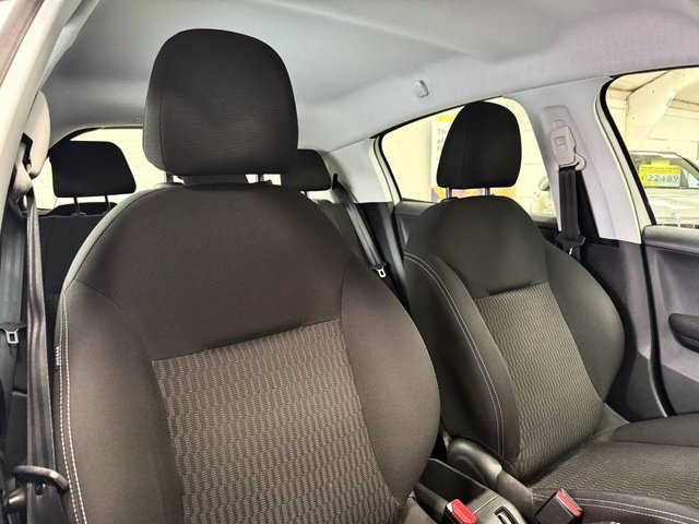 View our PEUGEOT 208