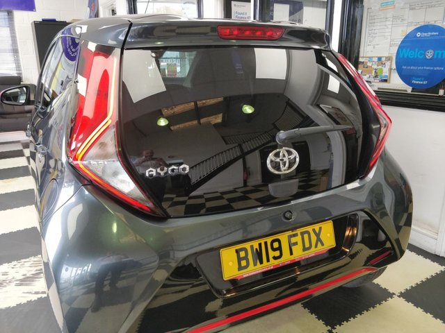 2019 TOYOTA AYGO - Photo 5