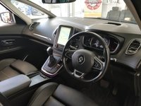 USED 2017 67 RENAULT GRAND SCENIC 1.6 dCi Signature Nav MPV 5dr Diesel EDC Euro 6 (s/s) (160 ps) NAV! REVERSE CAM! PAN ROOF!