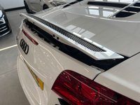 USED 2012 12 AUDI R8 4.2 FSI V8 Spyder 2dr Petrol Manual quattro Euro 5 (430 ps) 