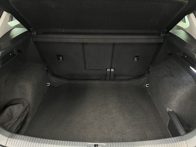 2022 VOLKSWAGEN TIGUAN 1.5 TSI Life SUV 5dr Petrol Manual Euro 6 (s/s) (150 ps) - Photo 10