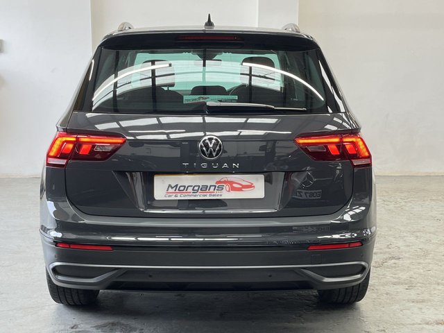 2022 VOLKSWAGEN TIGUAN 1.5 TSI Life SUV 5dr Petrol Manual Euro 6 (s/s) (150 ps) - Photo 9