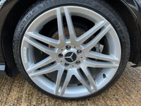 USED 2012 12 MERCEDES-BENZ E-CLASS 3.0 E350 CDI V6 BlueEfficiency Sport Edition 125 Estate 5dr Diesel G-Tronic+ Euro 5 (265 ps) Impressive Service History