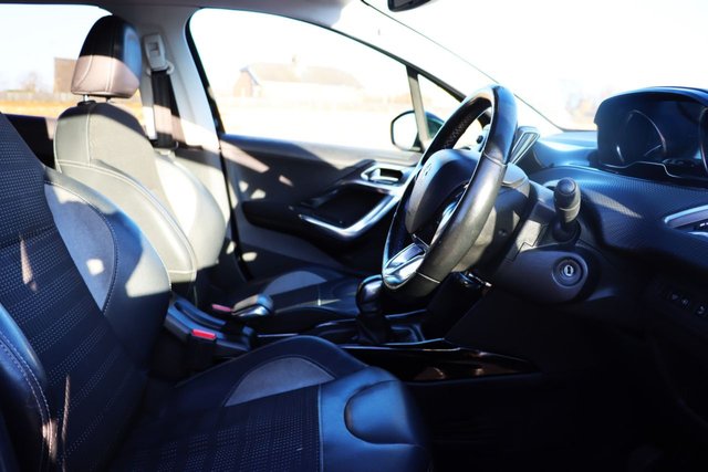 2016 PEUGEOT 2008 - Photo 10