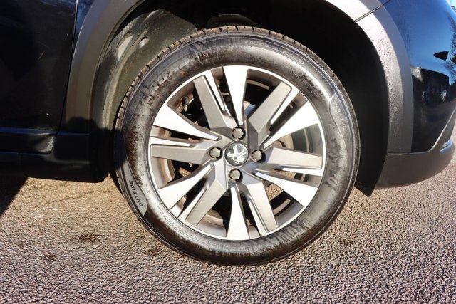 2016 PEUGEOT 2008 - Photo 12