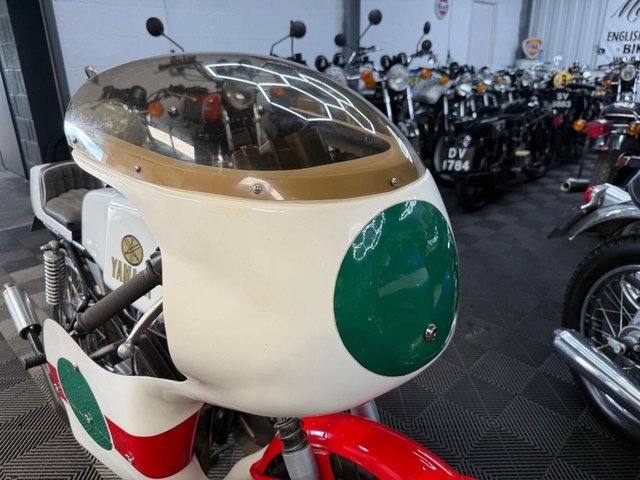 View our YAMAHA RS200