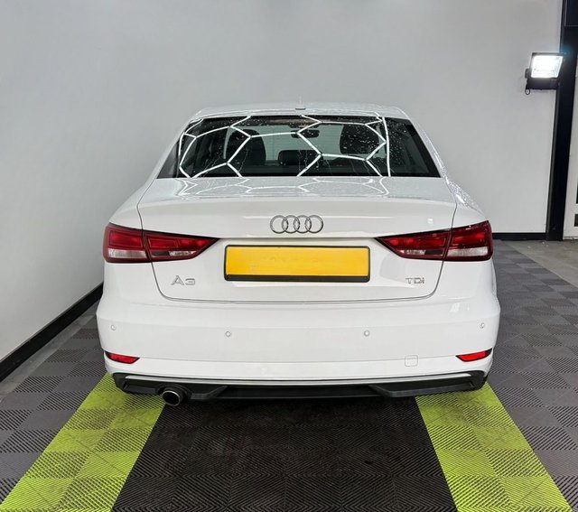 2017 AUDI A3 - Photo 5