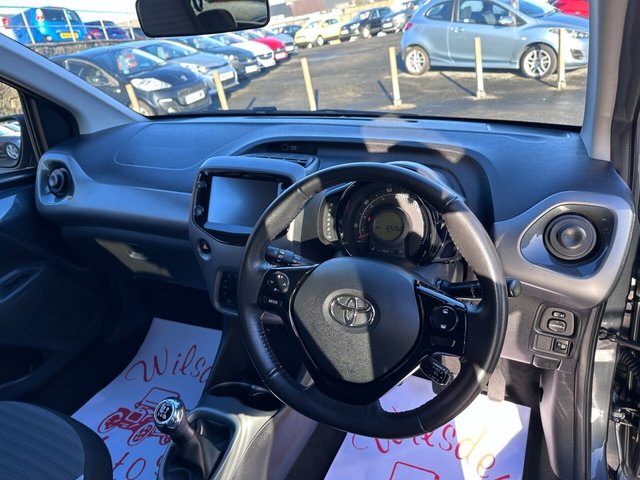 2020 TOYOTA, AYGO - Photo 11