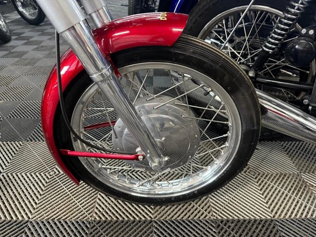 View our DUCATI 125