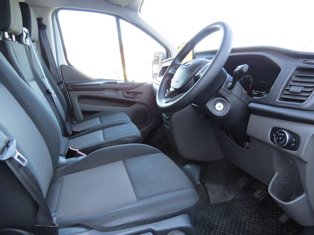 2019 Ford Transit Custom 2L null 5dr - Photo 4