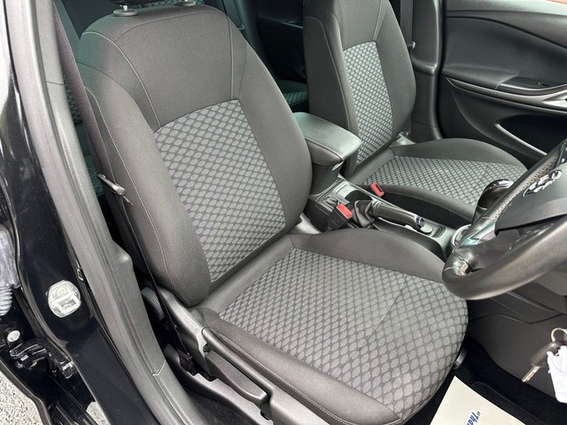 2020 VAUXHALL ASTRA 1.5 Turbo D Business Edition Nav Sports Tourer 5dr Diesel Manual Euro 6 (s/s) (122 ps) - Photo 11