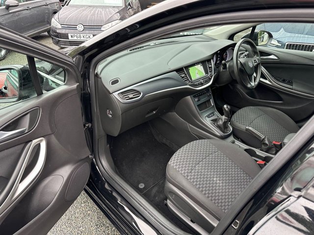 2020 VAUXHALL ASTRA 1.5 Turbo D Business Edition Nav Sports Tourer 5dr Diesel Manual Euro 6 (s/s) (122 ps) - Photo 12